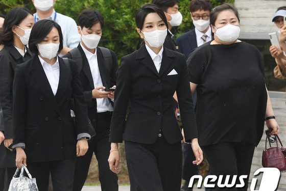 코바나 출신 대통령실 직원 2명, ‘관저팀’ 소속으로 김 여사 보좌