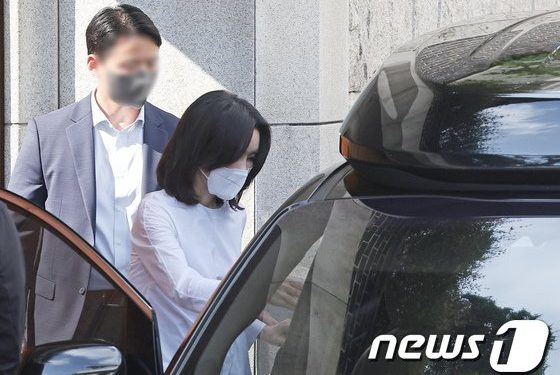 김건희 여사, 오전 YS 부인 손명순 여사 예방…1시간 환담