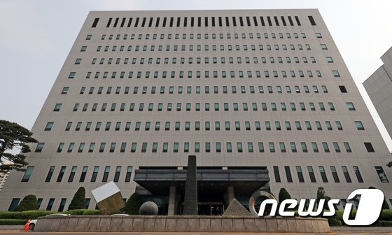 테라·루나 피해 투자자 12명 추가 고소…피해자 100명 넘어