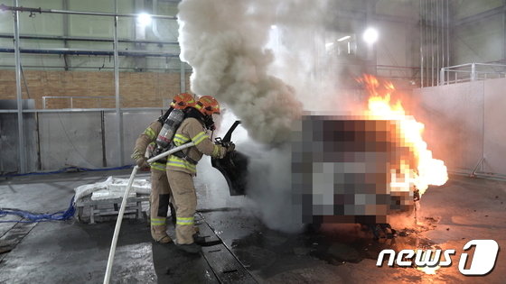 5년간 전기차 화재 45건…테슬라 화재에 소방관 ’84명’ 투입