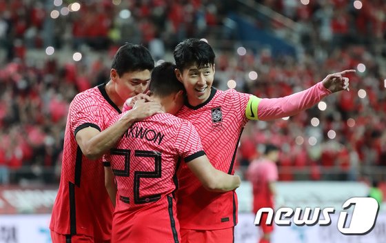 한국, FIFA 랭킹 한 계단 상승해 28위…브라질 1위 굳건