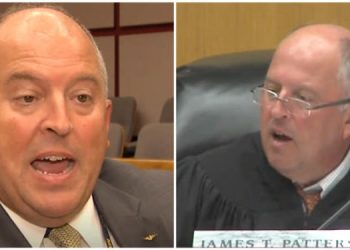 법정에서 아시안 억양 흉내내며 조롱한 판사 정직·기소돼