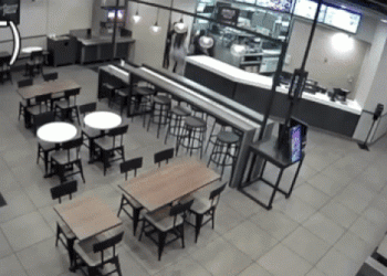 “음식 잘못 나와” 항의했다고…두 여성에 끓는 물 부은 직원