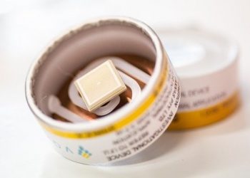 무적의 ‘반창고 백신’ 나오나…”오미크론까지 19종 변이에 효과”