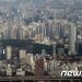 서울 아파트값 6주째 ‘내리막’…’강남불패’ 4개월만에 꺾였다
