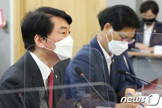 안철수, 오늘 권성동 직무대행 체제·이준석 징계 입장 밝힌다