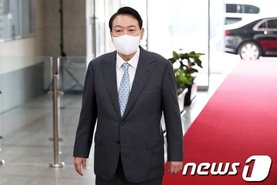 ‘MB 사면·이재용 복권·김경수는 물음표’…尹 결단 주목