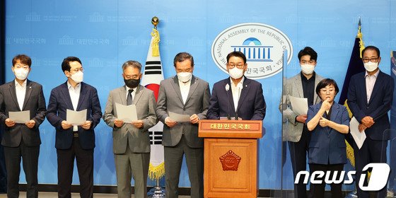 경찰국 신설 오늘 국무회의 상정…野, 용산 집결 “경찰·국민 반대에도 강행”