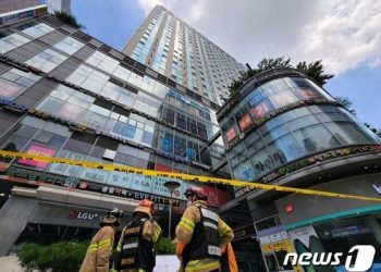 “건물 흔들린다”…종로 르메이에르빌딩 1000여명 전원 대피