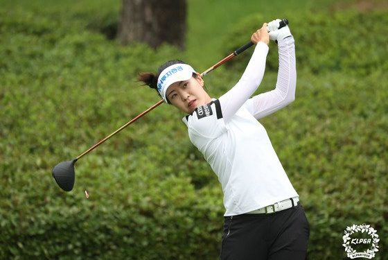 ’40년만의 대기록 도전’ 박민지, 대보 하우스디 첫날 4언더파 출발