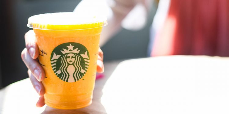 “망고 없는 망고음료, 말이 돼?”…스타벅스에 65억 소송 건 여성