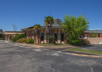 몽고메리시, 주지사 관사 호텔 100불에 매입