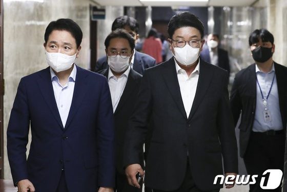 새 비대위 띄우고, 윤핵관은 2선 후퇴…與 ‘추석 민심’ 승부수?