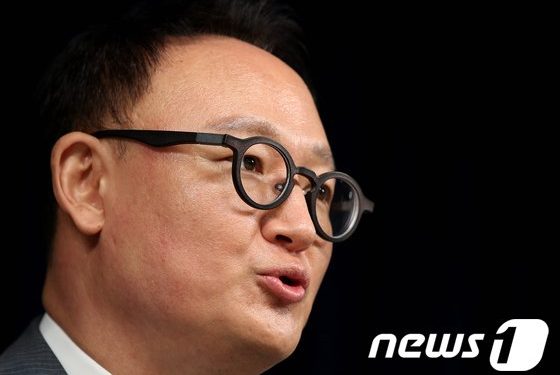 尹, 교육부에 “만5세 입학 공론화·초당적 논의 촉진 역할” 지시
