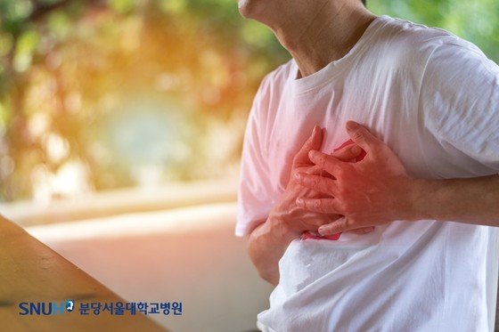 30분 이상 가슴 통증 지속…환절기 ‘심근경색’ 주의보