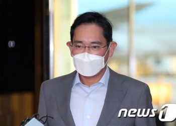 삼성전자, ARM 인수하나…이재용, 내달 손정의 만난다