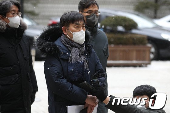 ‘쥴리 의혹’ 열린공감TV 기소…’이재명 소년원’ 가세연도 재판행