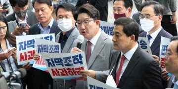 尹발언 논란 여야 전면전…”박홍근, 확산 전 알았다” “조작 혈안”