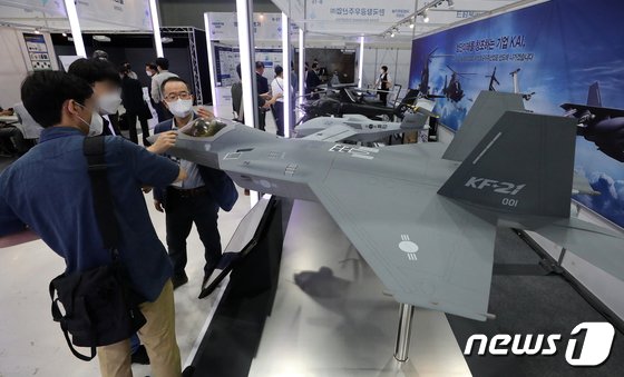 모두 부인하지만…한화그룹, KAI 인수설 가라앉지 않는 3가지 이유