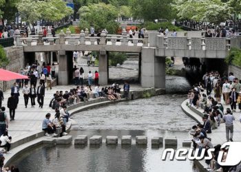 식후 곧바로 앉거나 눕지 말아야 하는 이유
