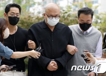 ‘필로폰 투약’ 돈스파이크·유흥업소 종사자 구속…”도망 우려”