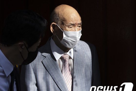 항소심도 “전두환 회고록, 5·18 왜곡”…아들 재국씨 7천만원 배상 판결