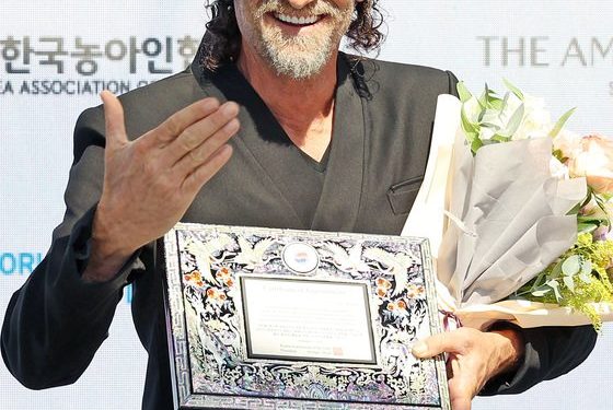 ‘코다’ 트로이 코처 “윤여정 뵙고파…배우 멈추지 않을 것”