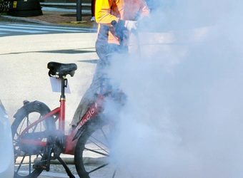 ‘배터리 불 화들짝’…일레클, 운행중인 전기 공유자전거 500대 회수 결정