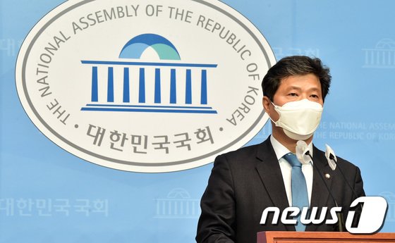 규제 사각지대 ‘물담배’…”피부·소화기 감염 우려에 타르는 36배”