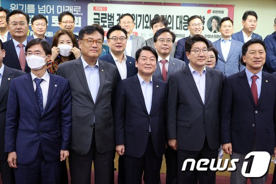 국민의힘, 당 장악한 친윤계…당권 ‘윤심’은 여전히 안갯속