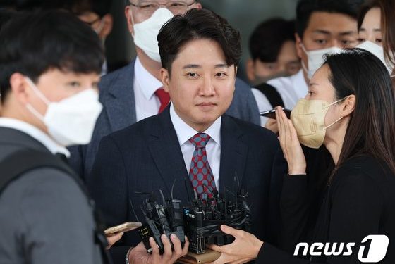 이준석, 추가 징계 후 첫 메시지…”어느 누구도 탈당 말라”