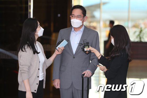 삼성 준법위 만난 이재용, ‘준법경영 의지’ 재차 강조