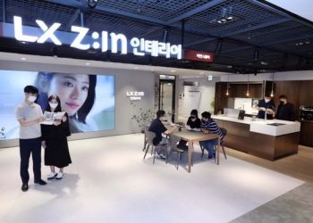 “위기에 투자는 더”…LX하우시스 B2C 급감에 3분기 수익성 악화