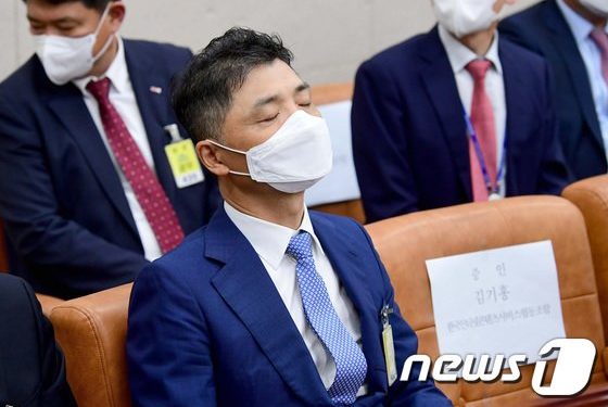 ‘창사 이래 최대 위기’…카카오, 창업자 김범수 등판할까