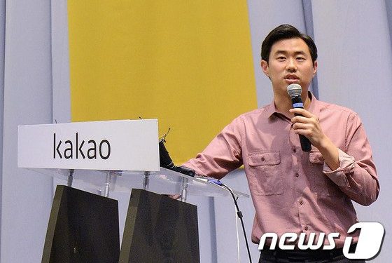 “800억 성과급 달라”카카오 전 대표, 김범수엔 소송 안건다