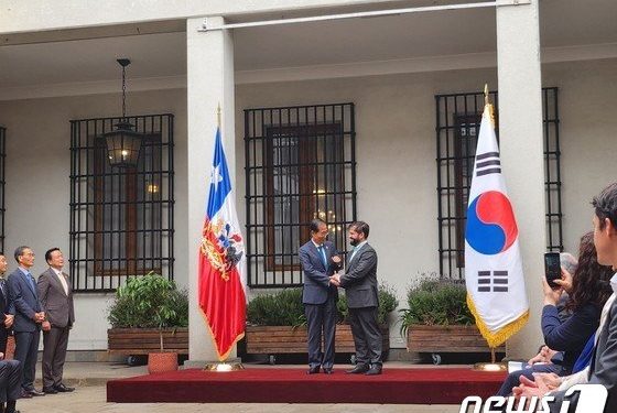 한 총리, 칠레와 전략적 동반자 관계 격상…리튬 공급망 확대 MOU