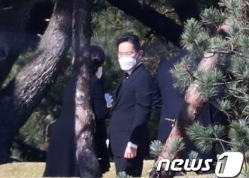 이건희 회장 2주기…회장 취임 앞둔 이재용 ‘조용한 추모’