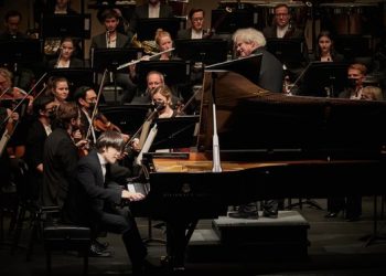 조성진-사이먼 래틀, 완벽한 호흡으로 1300명 홀렸다