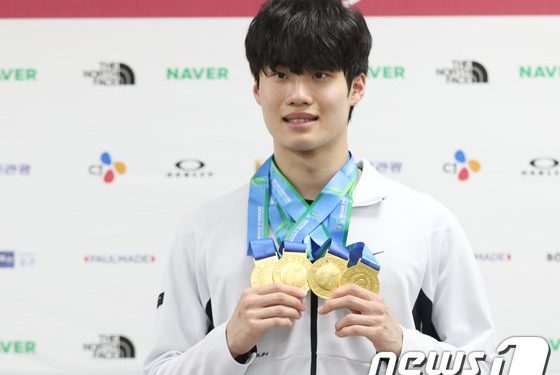 ‘4관왕’ 황선우, 전국체전 2년 연속 MVP…박태환 이후 14년 만에