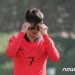 마스크 써본 손흥민 “생각보다 편안, 위험 감수하고 뛰겠다”