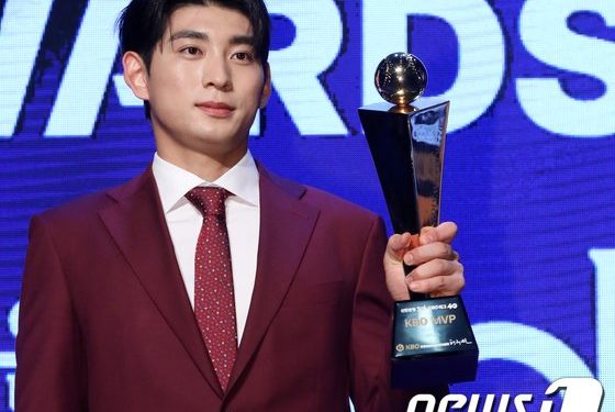 MVP 이정후, 자신을 보며 꿈 키울 후배들에 남긴 조언 “안주하면 끝”