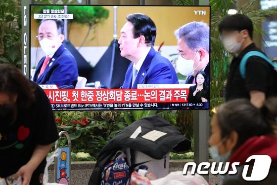 韓·中 정상, 미중 긴장 속 관계 강화 ‘한 뜻’…북핵은 ‘온도차’