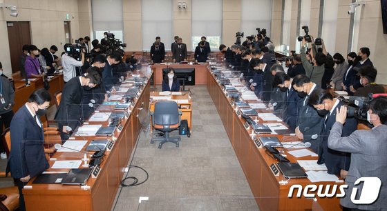 여야, 이태원 참사 애도 속 ‘인권위 국감·본격 예산심사’
