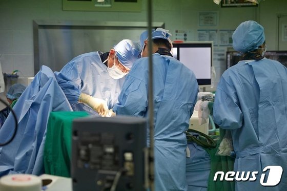“구강암, 조기발견 어려워…정기 스케일링시 구강검진 중요”
