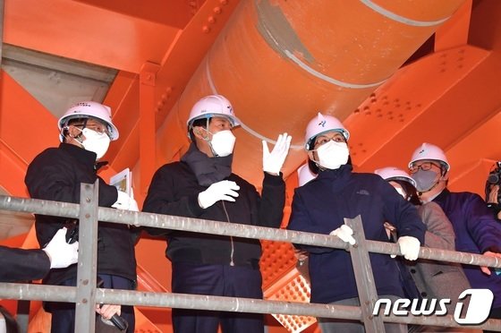 성산대교 보수공사, 폐업한 업체에 재하도급 논란