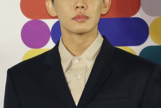 유아인 “꺼진 생명 무기로 더 시끄러운 개소리들”…이태원 참사에 일침