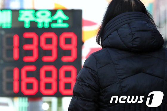 환율 안정에 수입물가 5.3% 내려…석 달 만에 하락세 전환