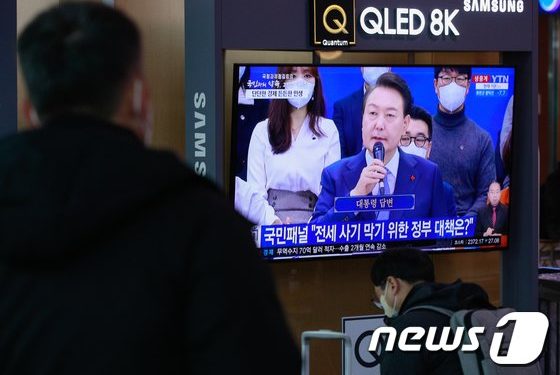 “주택 수요규제 더 빠르게 풀겠다”…尹, 부동산 연착륙 대책 방점