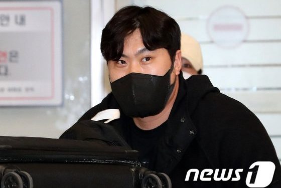 류현진, 국내 일정 마무리하고 29일 미국 출국…”내년 시즌 준비”
