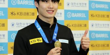 황선우, 미국 수영 매체가 선정한 “올해의 아시아 남자 선수”